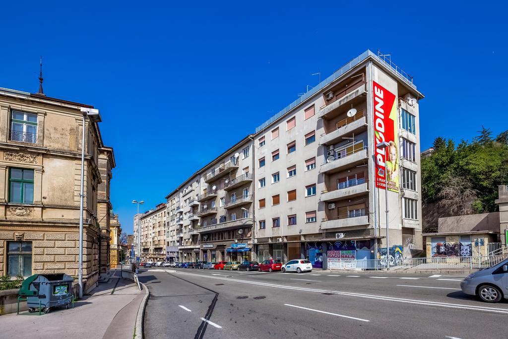 Studio Apartman Piramida Rijeka Extérieur photo