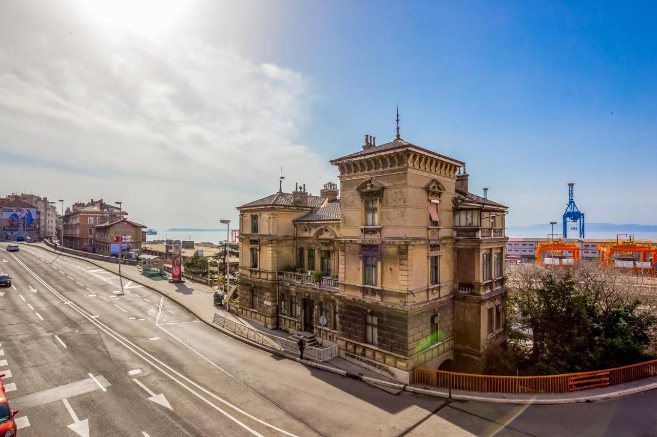 Studio Apartman Piramida Rijeka Extérieur photo